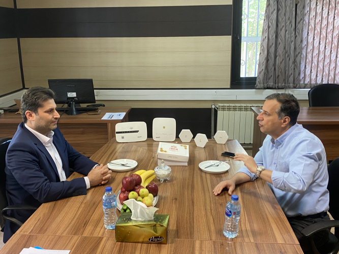 معاون توسعه بازار پارک فاوا از شرکت اتصال صنعت میانه بازدید کرد