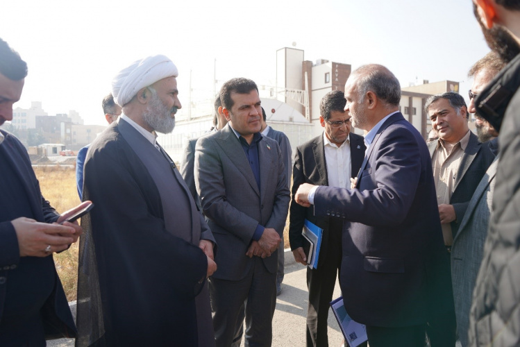 بازدید معاون علمی رئیس‌جمهور از سایت شهید فکوری پردیس رضوی پارک فاوا و تأکید بر آغاز توسعه زیرساخت‌های فناورانه استان