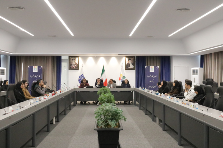 دانشجویان دانشگاه آزاد اسلامی واحد کرج از پارک فاوا بازدید کردند